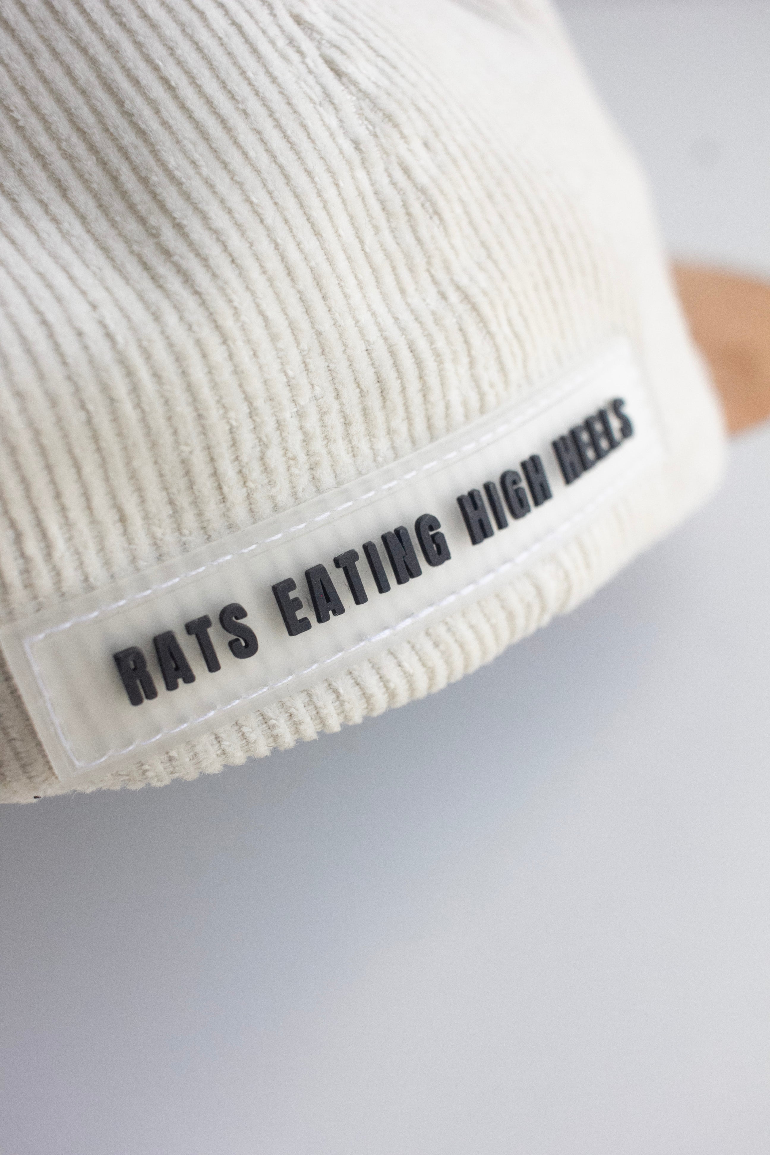 REHH - TRADEMARK CORDAROY CAP